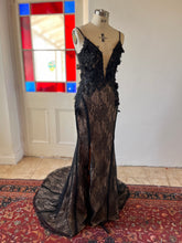 Load image into Gallery viewer, Black Fit & Flare chantilly lace dress