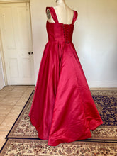 Load image into Gallery viewer, Dress Carol