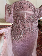 Load image into Gallery viewer, Lace Appliqué Tulle Overskirts