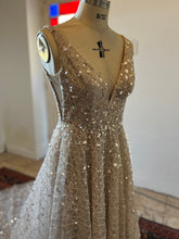 Load image into Gallery viewer, Dress Mari-Gene
