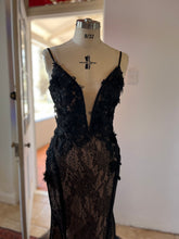Load image into Gallery viewer, Black Fit & Flare chantilly lace dress
