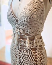 Load image into Gallery viewer, Crochet Bohemian/Beach Wedding Gown