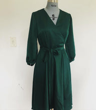Load image into Gallery viewer, Bridesmaids Satin Wrap Dresses