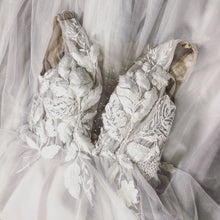 Load image into Gallery viewer, Dress Jeané