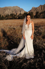 Load image into Gallery viewer, Dress Carlia