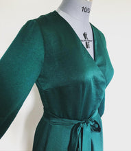 Load image into Gallery viewer, Bridesmaids Satin Wrap Dresses