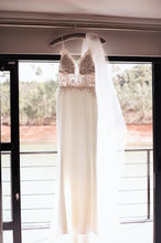 Load image into Gallery viewer, Dress Carlia