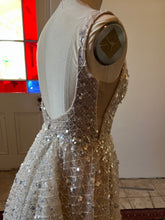 Load image into Gallery viewer, Dress Mari-Gene
