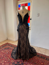 Load image into Gallery viewer, Black Fit &amp; Flare chantilly lace dress

