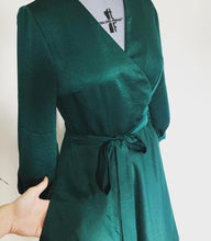 Load image into Gallery viewer, Bridesmaids Satin Wrap Dresses
